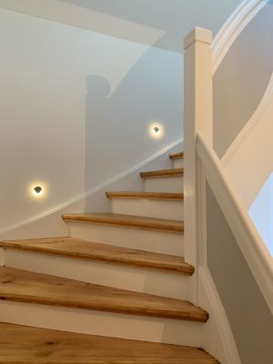 Abbildung: dezente Farben, dezente Beleuchtung