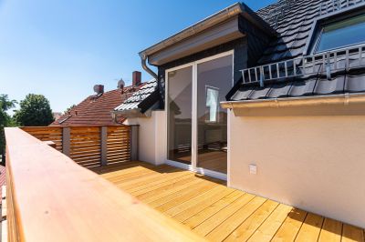 Abbildung: …und einem großzügigen Balkon